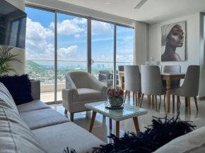 Duplex Apartment with Stunning Views, Near Walled City and Beach